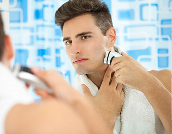 What are the advantages and disadvantages of electric shavers?